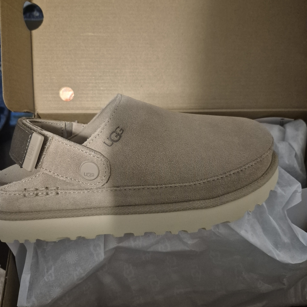 UGG Women Tan Clog